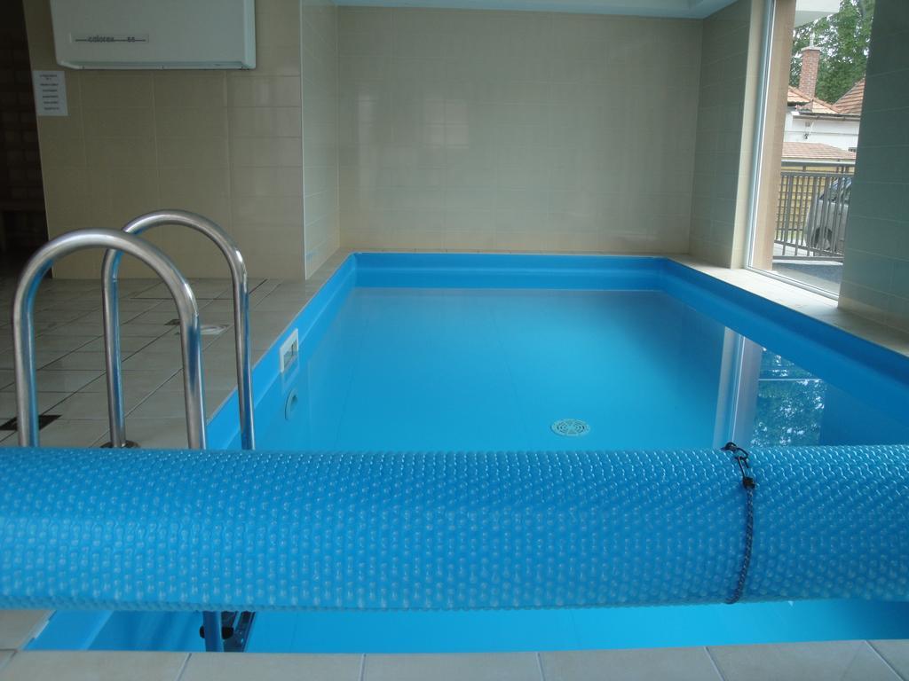 Bamboo Wellness Apartment Siófok Quarto foto