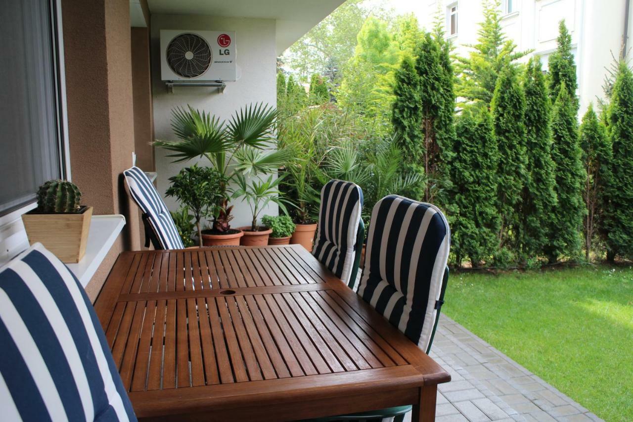 Bamboo Wellness Apartment Siófok Exterior foto